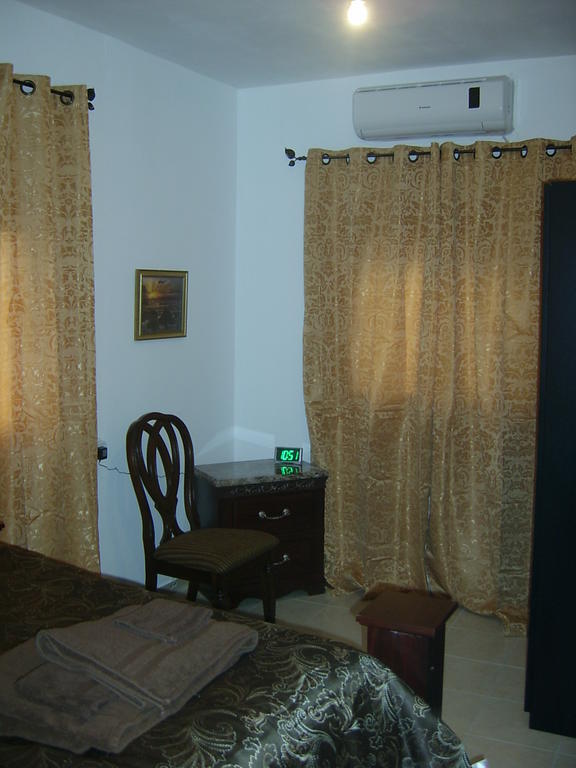 Jerusalem Hills Inn Abu Ghaush Oda fotoğraf