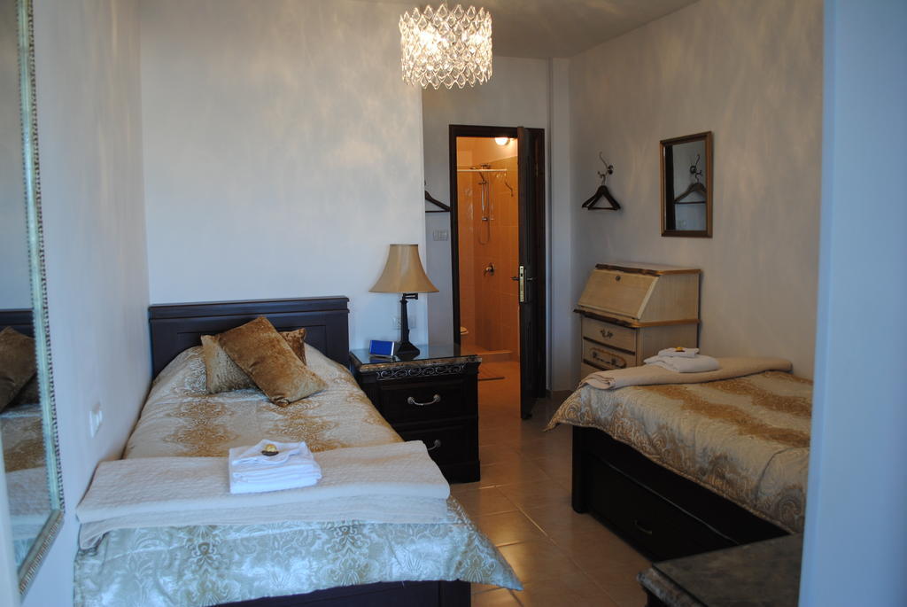 Jerusalem Hills Inn Abu Ghaush Oda fotoğraf